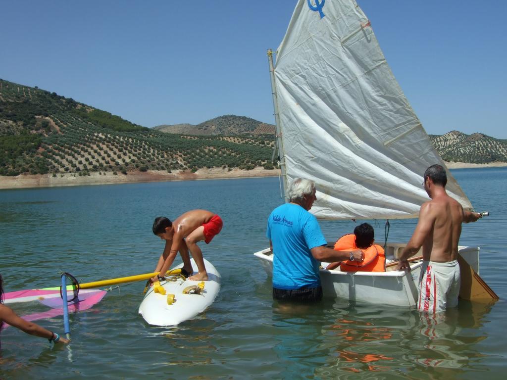 Iznájar Camping Valdearenas מראה חיצוני תמונה