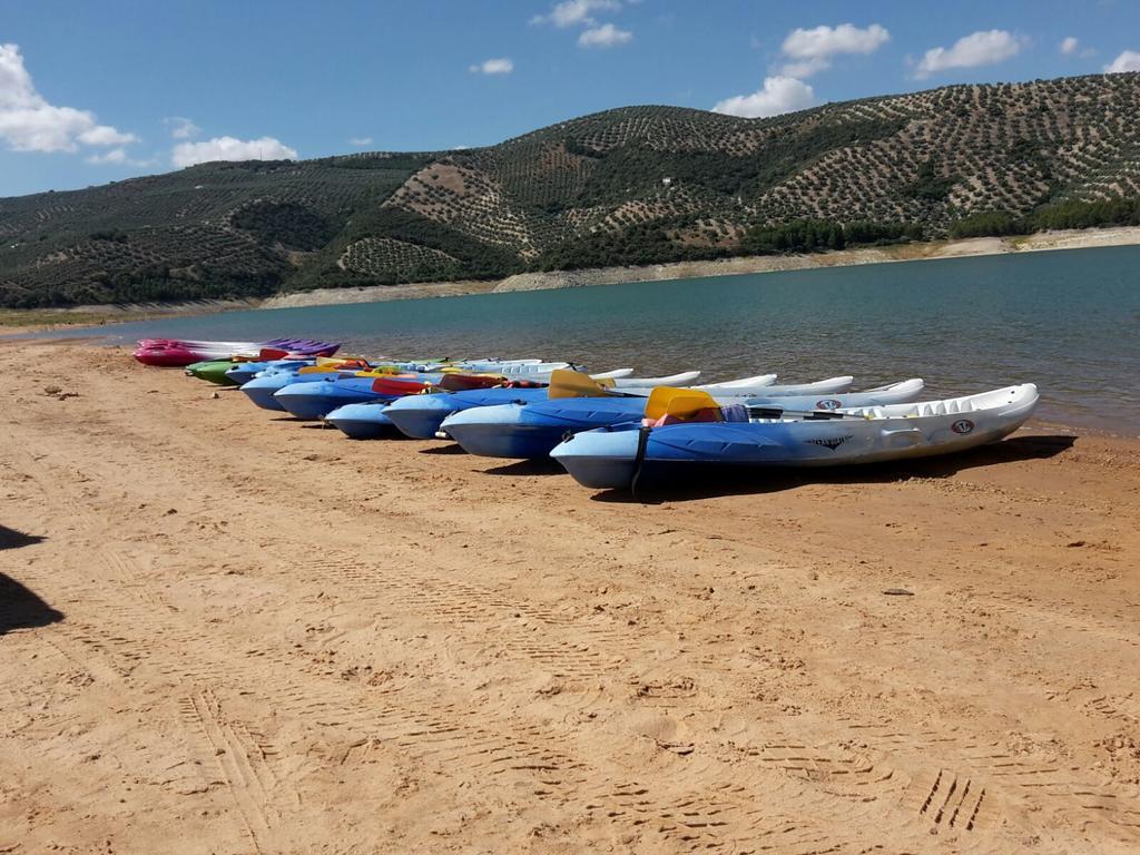 Iznájar Camping Valdearenas מראה חיצוני תמונה
